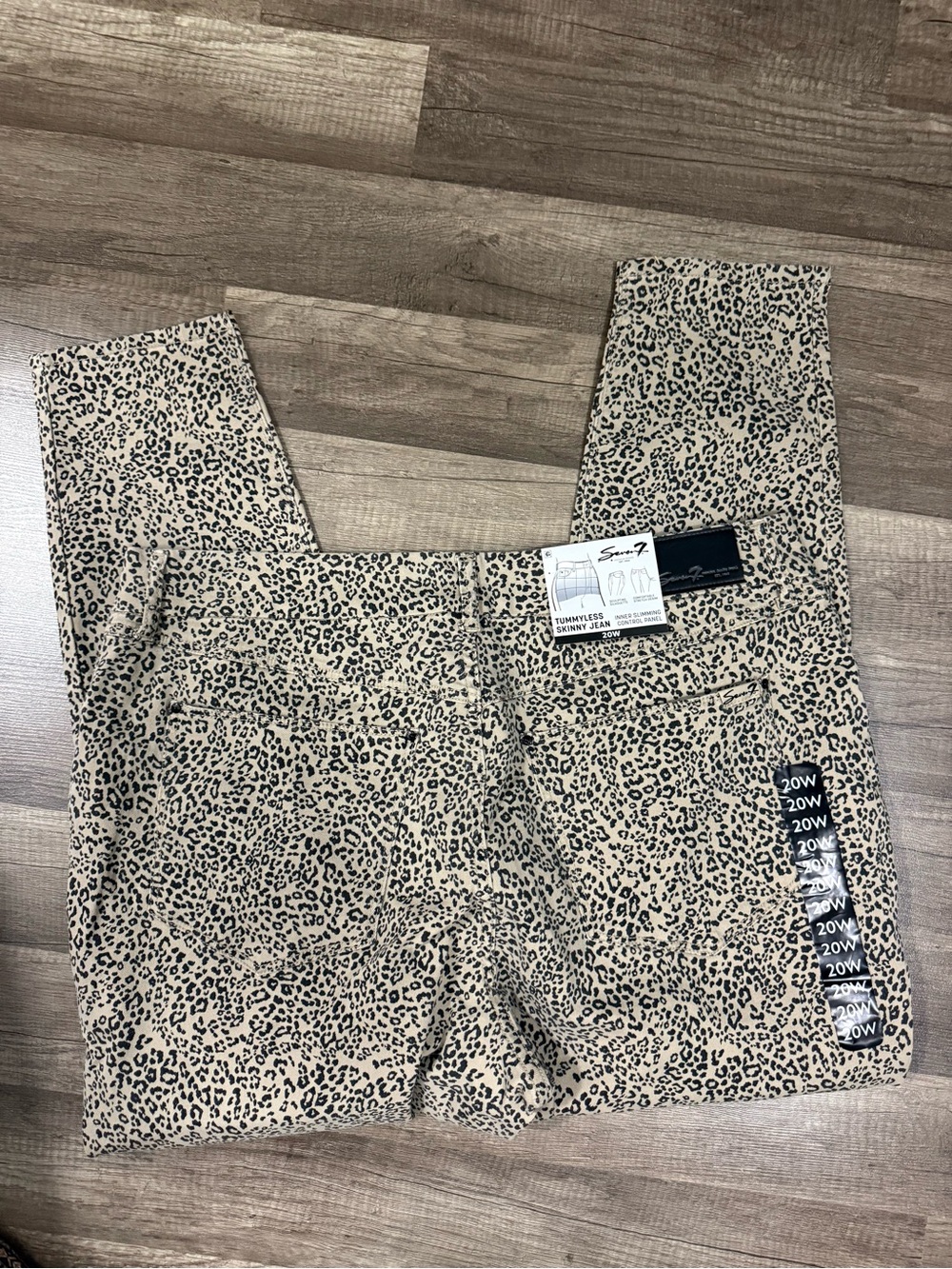 Brand new Leopard Print Tummyless Skinny Jeans Size 20W
